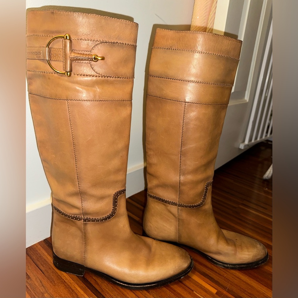 Gucci Leather Boots 39.5 Tan Heeled Boots with Gold Buckle US 8.5 / 9